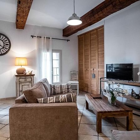 Appartement Au Coeur De L'Isle Sur La Sorgue Luaran gambar