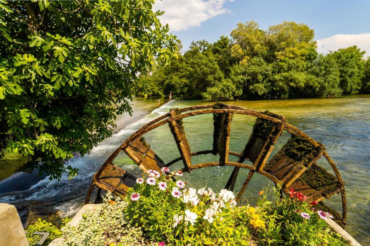 Appartement Au Coeur De L'Isle Sur La Sorgue Luaran gambar